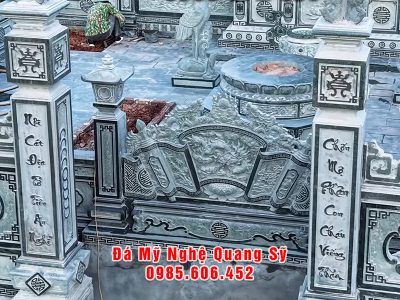 Mau Cong vao lang mo to